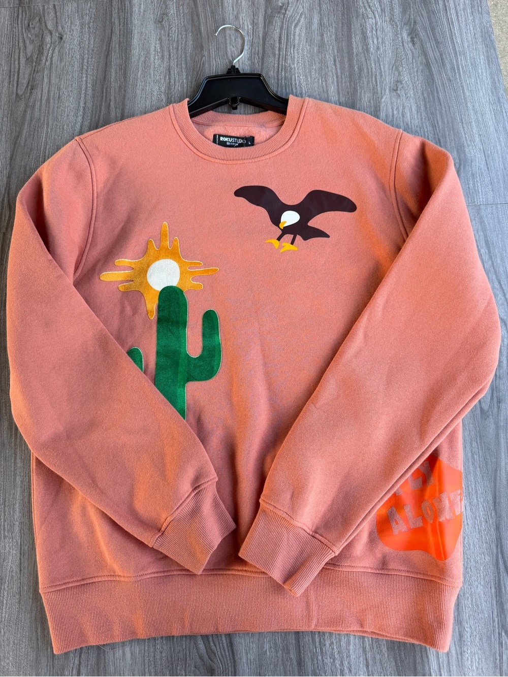 Roku Studio Mens Large Sweatshirt Cactus Eagle Fly Alone Graphic Fleece Salmon